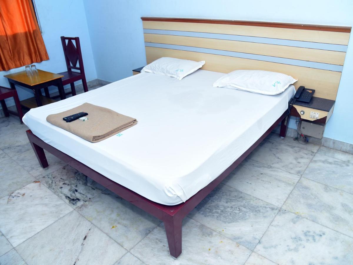 Hotel Aditya Pondicherry Esterno foto